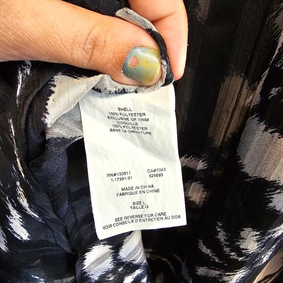 Daniel Rainn for A Pea in the Pod Blouse Size L – Sheer, Floral, Flowy - Picture 8 of 9